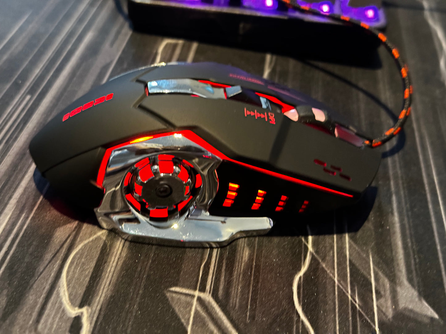 Comfortable Ergonomic 6 Level DPI RGB Gaming Mouse Wheel Design Mechanical like look